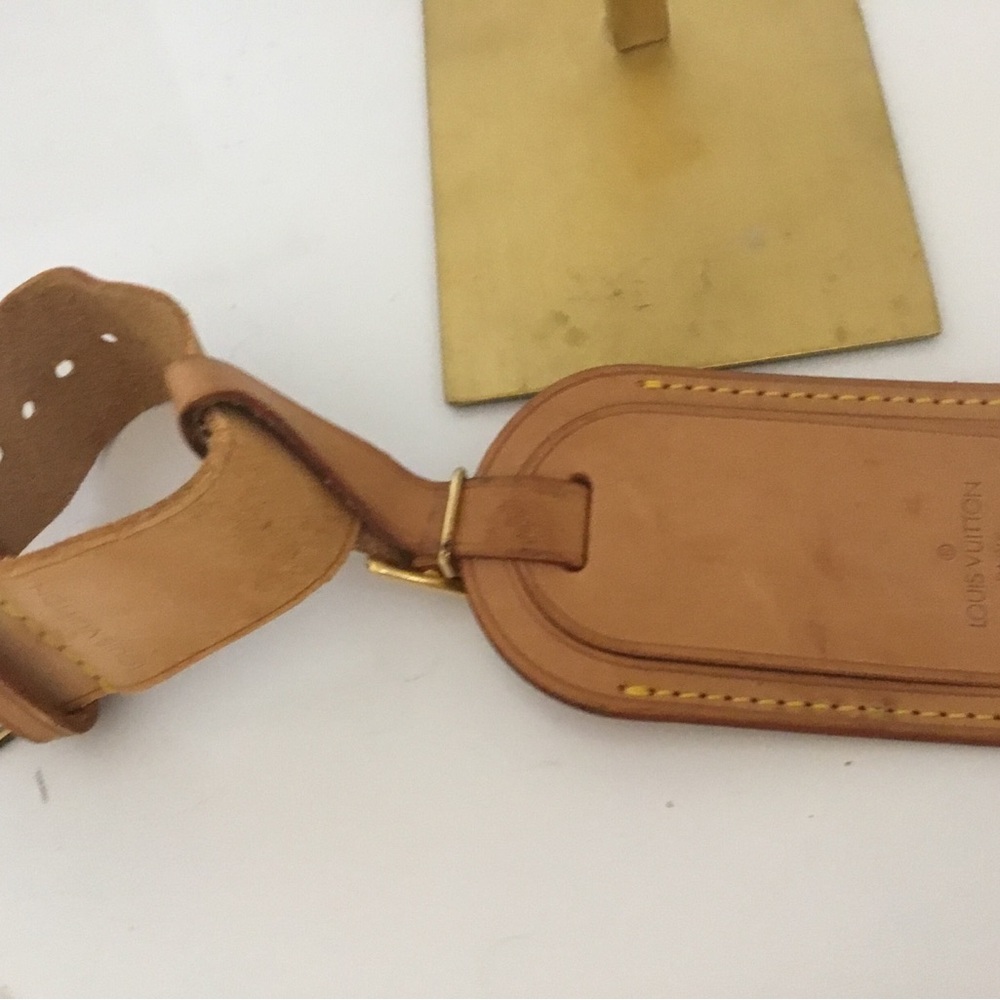 Louis Vuitton Tan Leather Luggage Tag with Gold Stitching Accent - Picture 4 of 9